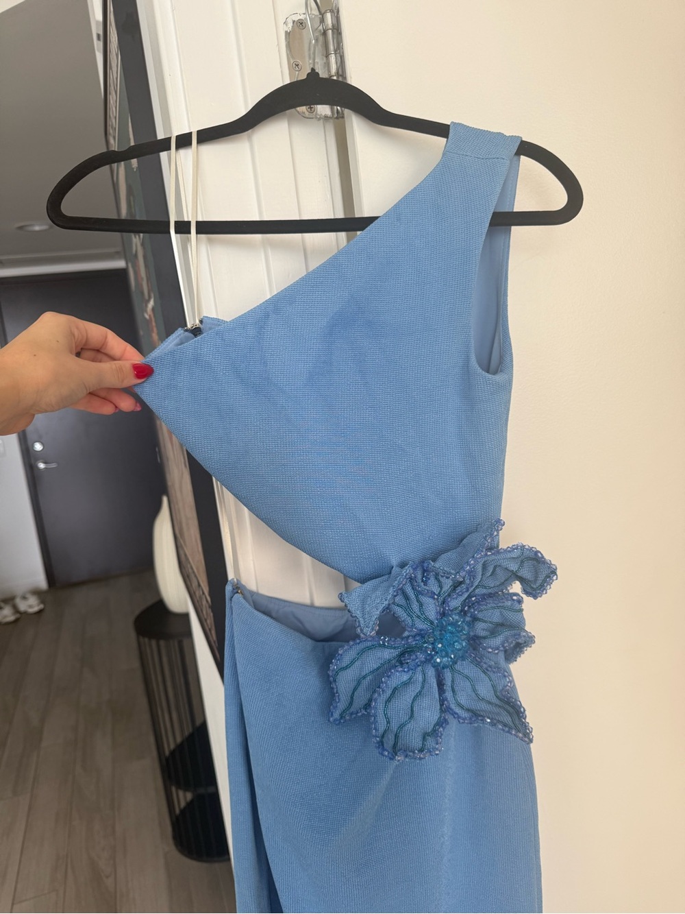 PatBO Sky Blue One-Shoulder Cutout Midi Dress with Floral Applique - Picture 4 of 8